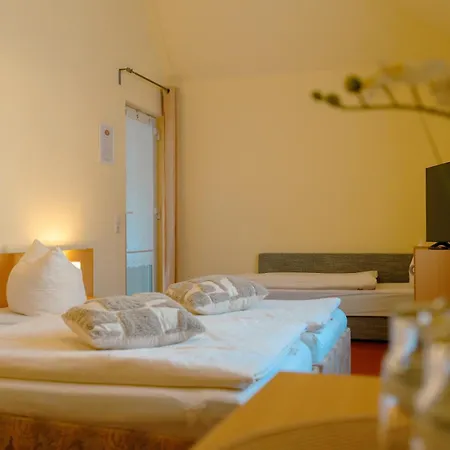 Hotel-pension Lender 2*