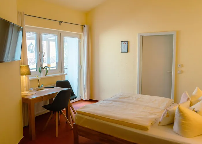 Gasthuis Hotel-pension Lender 2*