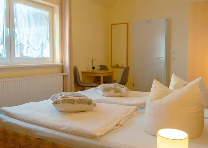 Gasthuis Hotel-pension Lender 2*