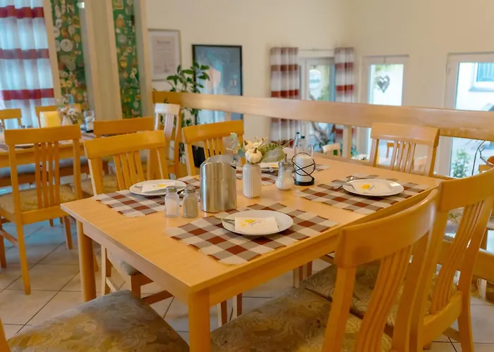 Hotel-pension Lender Gasthuis 2*