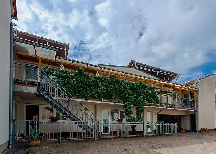 Guest house Hotel-pension Lender