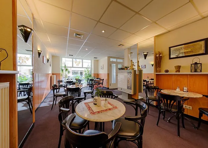 Guest house Hotel-pension Lender 2*