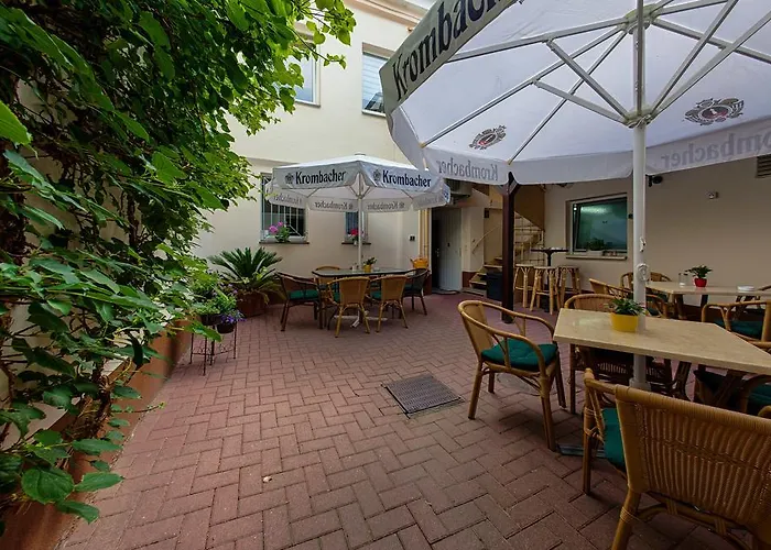 Guest house Hotel-pension Lender 2*